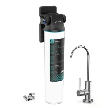 Filtre à eau sous évier compact à visser.