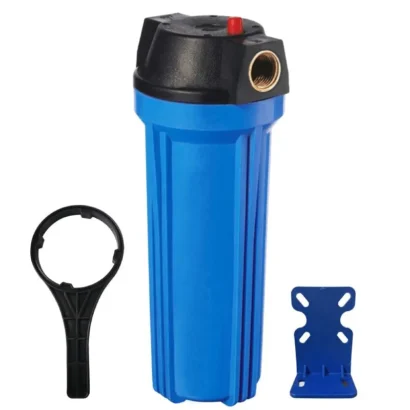boitier filtre opaque 10 pouces pour filtrer l'eau à l'extérieur.