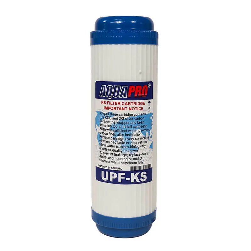 Cartouche au charbon actif avec KDF55 de 9 3/4 pouces pour traiter les substances chimiques dans l'eau de boisson.