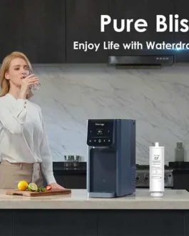 femme-filtre-CF - Boutique Diproclean Femme boit un verre d'eau avec son distributeur d'eau froide A1.