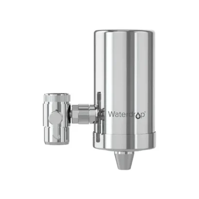 Filtre à eau à visser sur le robinet pour boire l'eau en vacances.