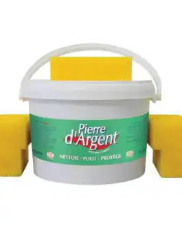 Nettoyant pour surfaces Pierre d'Argent avec éponges de nettoyage pour un entretien efficace.