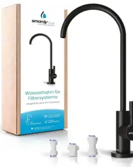 Wasserhahn filtrant adaptable pour toutes les cuisines, noir mat, avec système de filtration Smardy Blue, idéal pour une eau saine et purifiée, compatible avec les tuyaux de 6-8 mm.