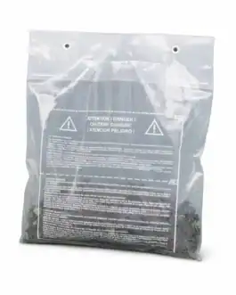 Pochette transparente contenant le kit Procerex pour éliminer les chenilles processionnaires, idéale pour la lutte écologique contre ces nuisibles.