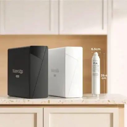 Filtre à eau sous lavabo Waterdrop noir ou blanc, filtration ultra-pure, pour une eau saine, facile d'installation. Dimensions compactes, design moderne, parfait pour cuisine ou bureau.