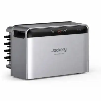 Panneau solaire portable Jackery SolarVault 3 Pro Max pour &eacute;nergie renouvelable.