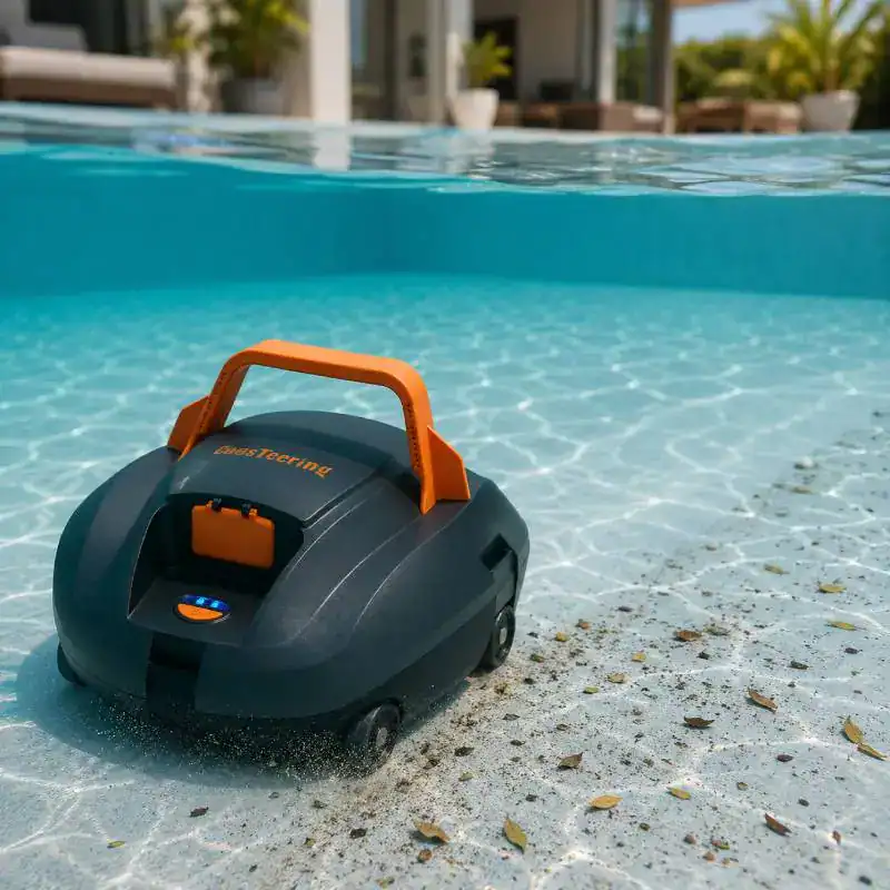 Robot piscine CoasTeering Planet SP1 nettoyant un fond plat