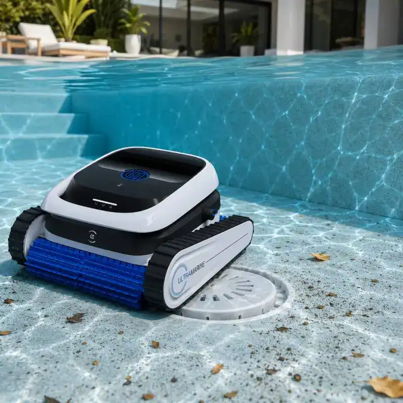 Robot piscine ECOVACS Ultramarine P1 nettoyant le fond et les parois