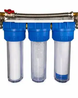 Filtration triple avec filtres à charbon actif, sédiment et calcaire, idéal pour purification d'eau avec bypass.