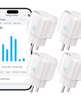 Quatre chargeurs USB blancs avec une application de suivi de consommation d'énergie sur smartphone.
